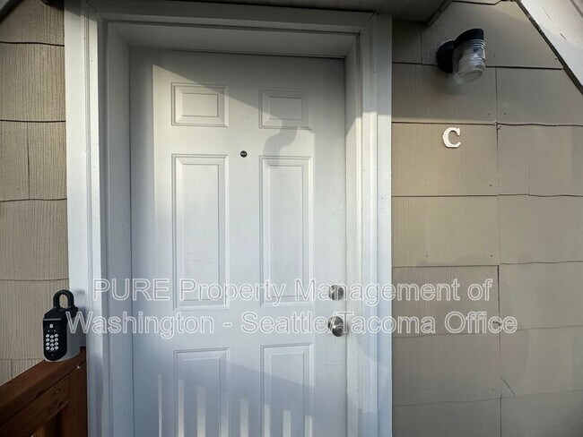 602 5th Ave NW Puyallup, WA 98371 photo 5
