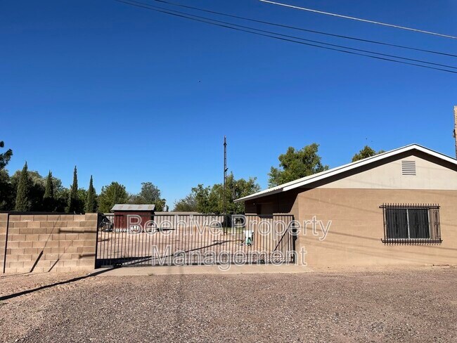 1420 N Center St Mesa, AZ 85201