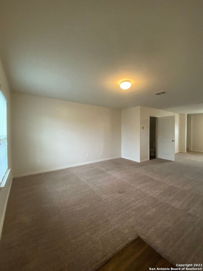 7516 Bowdre San Antonio, TX 78252 photo 3