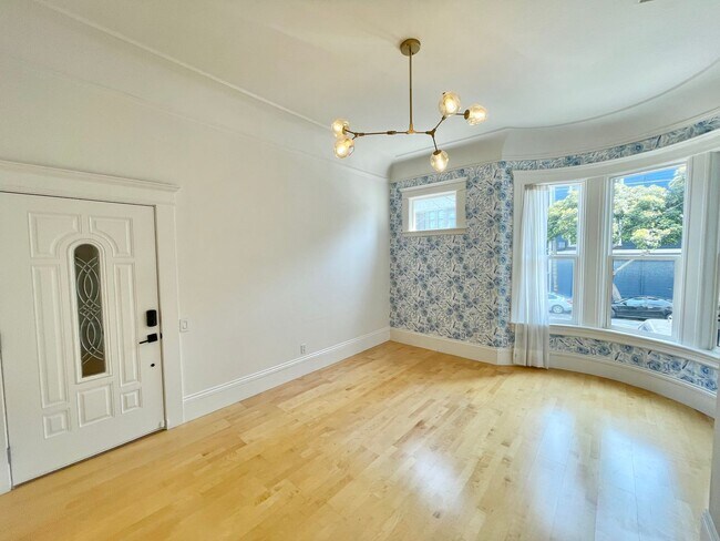 1584 Fulton Street, San Francisco, CA 94117 photo 5