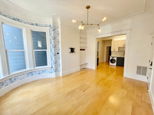 1584 Fulton Street, San Francisco, CA 94117 photo 4