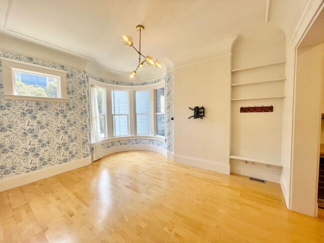 1584 Fulton Street, San Francisco, CA 94117 photo 3