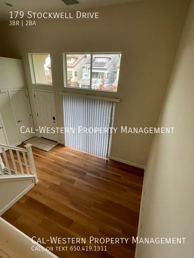 Great Location Spacious 3 Bedroom Townhouse at Whisman Station photo 4