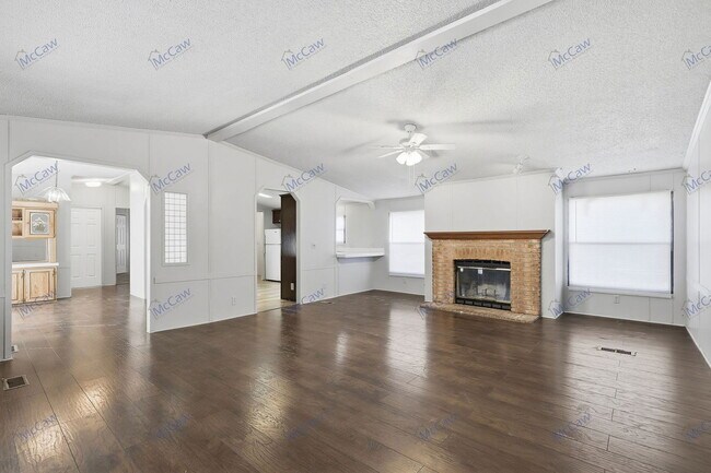 13665 FM2331 Godley, TX 76044 photo 4