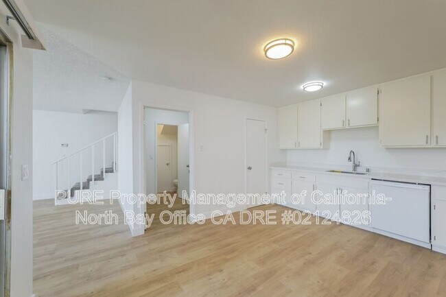 9631 Old Redwood Hwy Windsor, CA 95492 photo 5