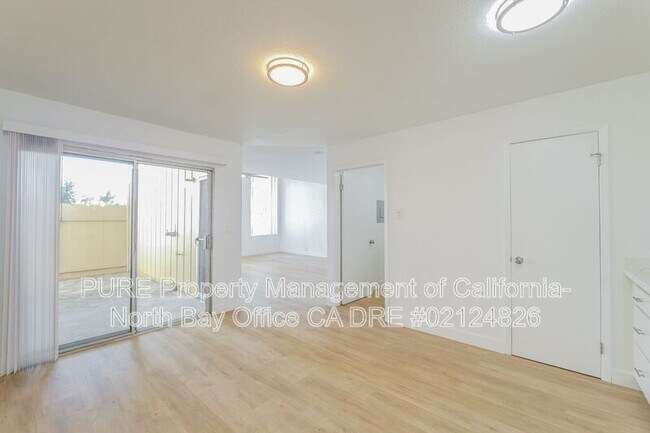 9631 Old Redwood Hwy Windsor, CA 95492 photo 4