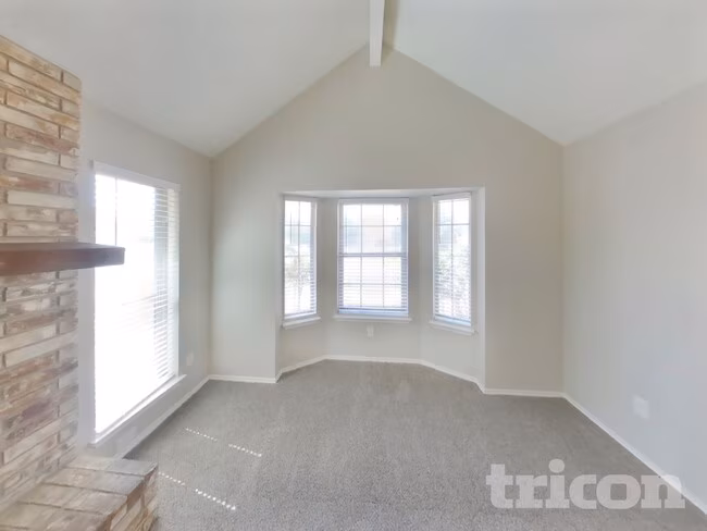 6621 Brookhaven Trail, Fort Worth, TX 76133 photo 3