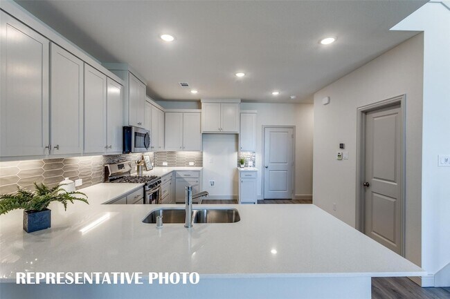 9585 Speaker Drive, Frisco, TX 75034 photo 5
