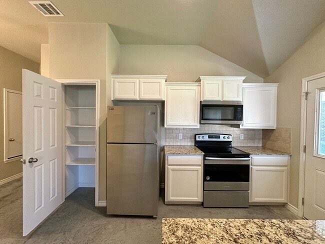 1243 Liberation Ln Copperas Cove, TX 76522 photo 5