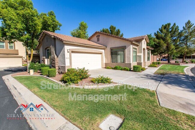 1241 S Roger Way photo 3