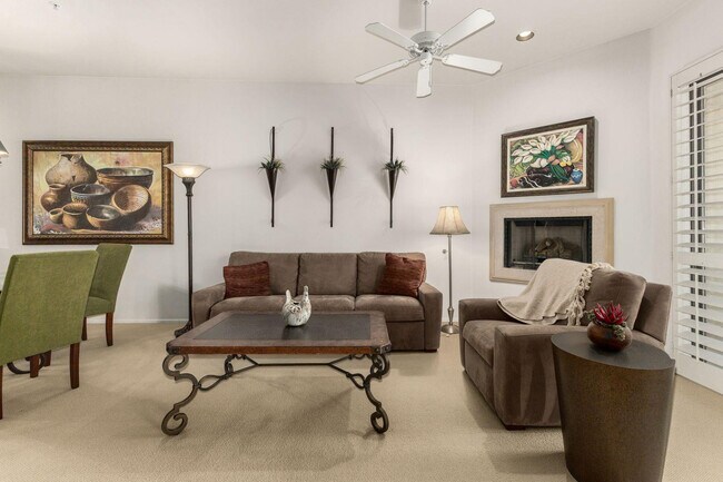 8270 Hayden Rd Scottsdale, AZ 85258 photo 2