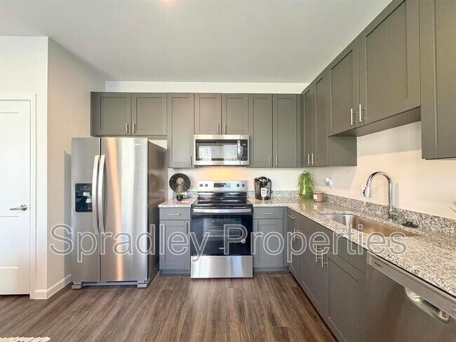 710 Shine St Belton, TX 76513 photo 5