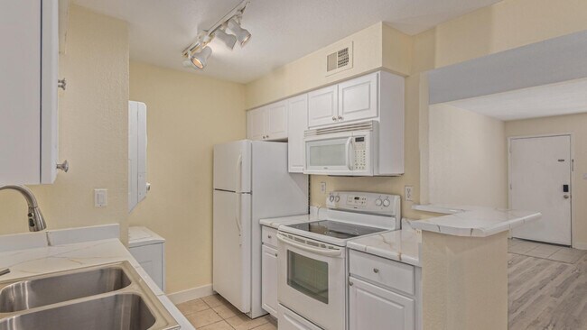 5995 N 78th St Scottsdale, AZ 85250 photo 5