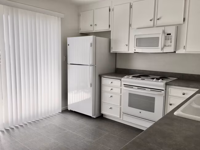 Olive Tree Apartments photo 5