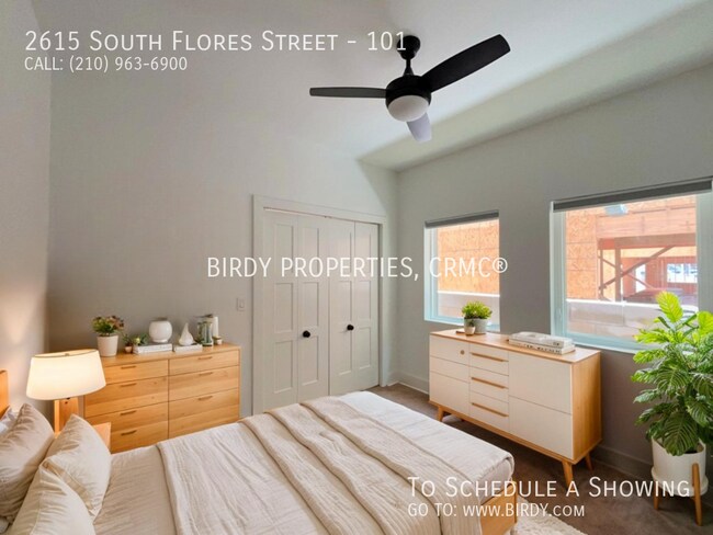 2615 S Flores St San Antonio, TX 78204 photo 3