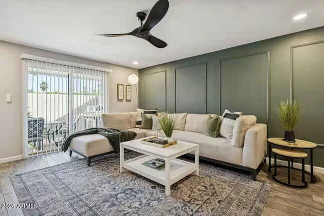 7635 E Minnezona Ave Scottsdale, AZ 85251 photo 2