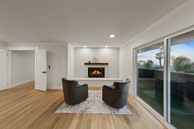 4367 Summit Dr La Mesa, CA 91941 photo 4