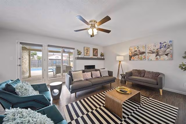 3381 Sam Rayburn Run, Carrollton, TX 75007 photo 4
