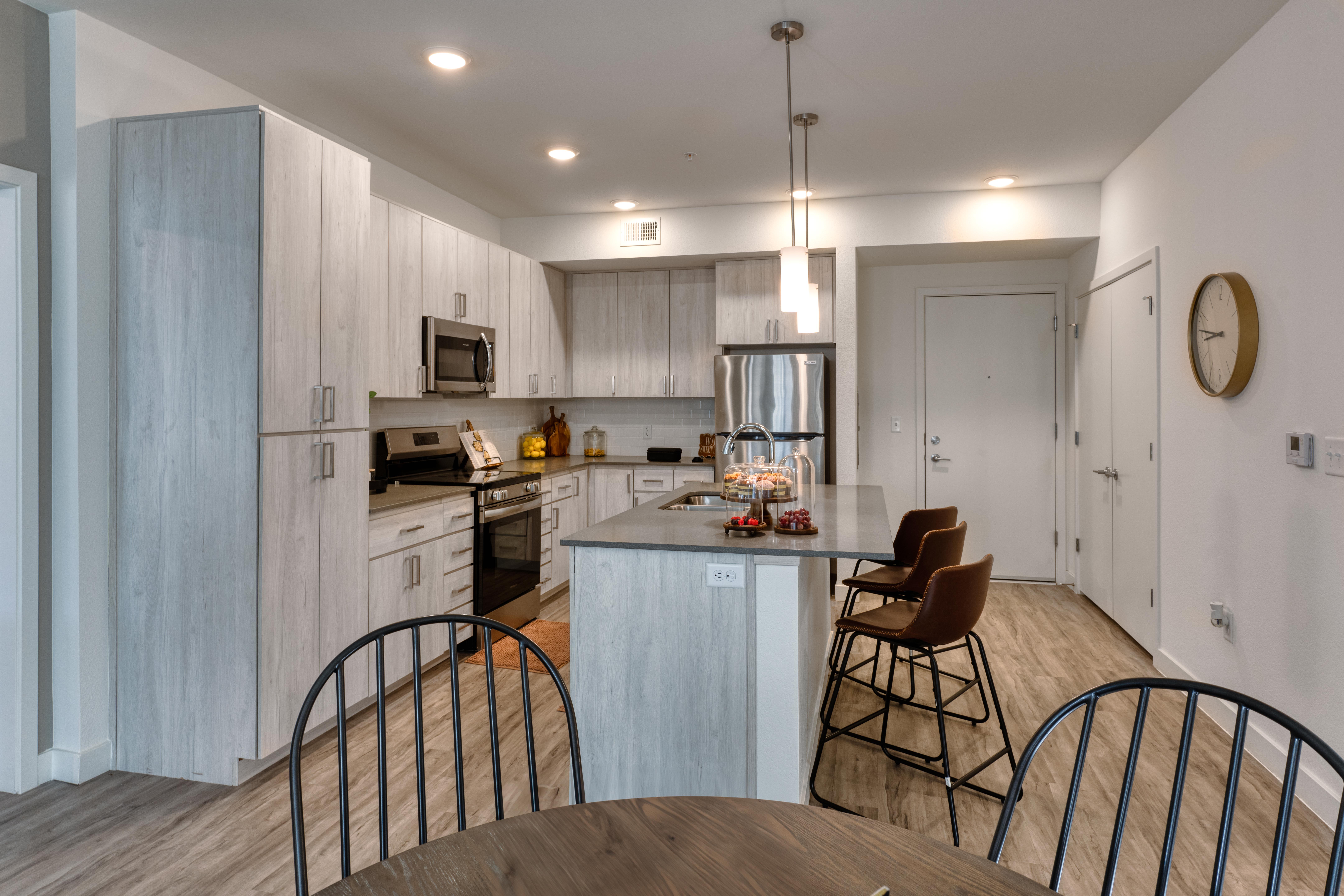 1760 S Crismon Rd Mesa, AZ 85209 photo 3