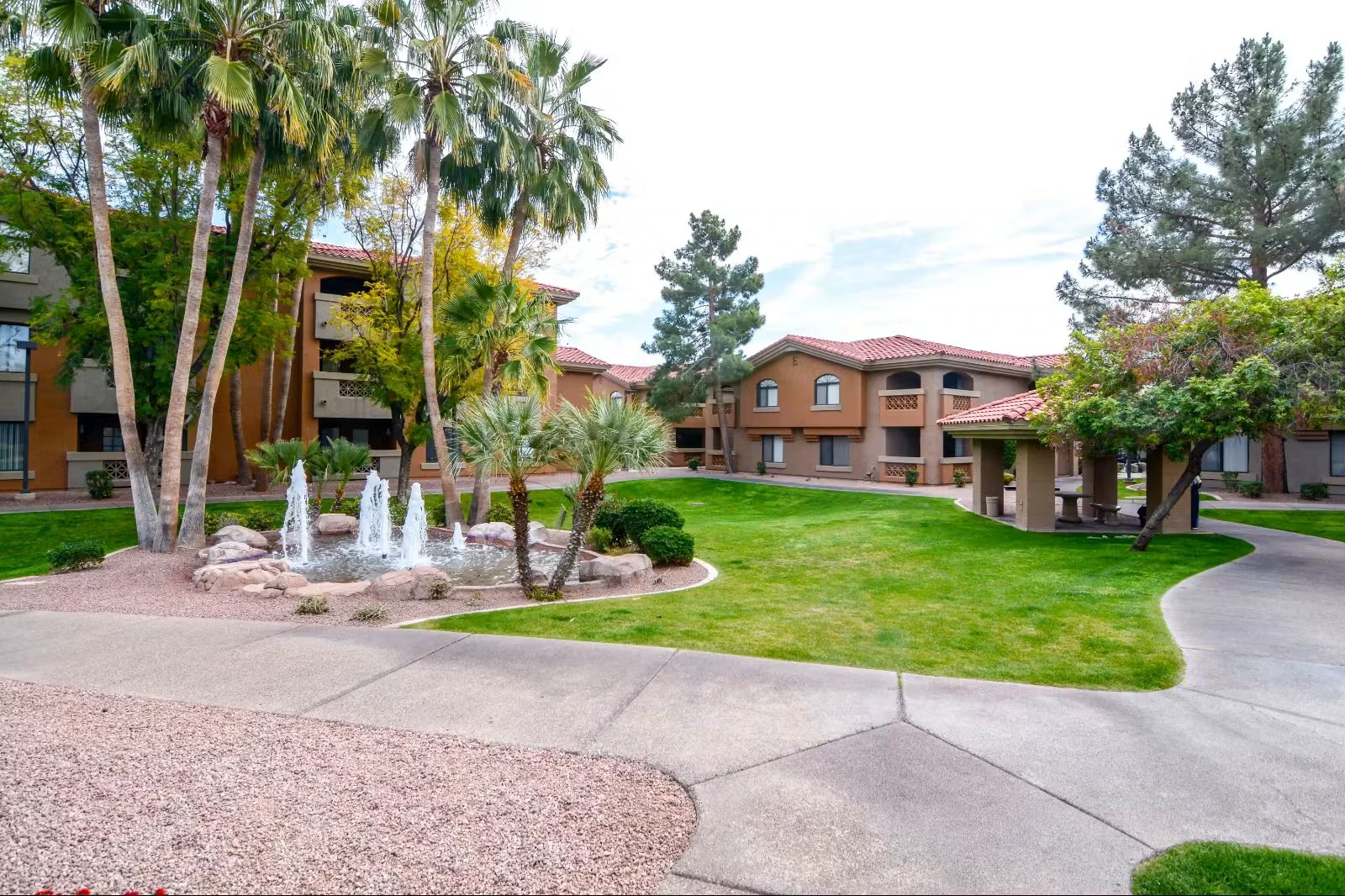 The Palms on Scottsdale photo 2