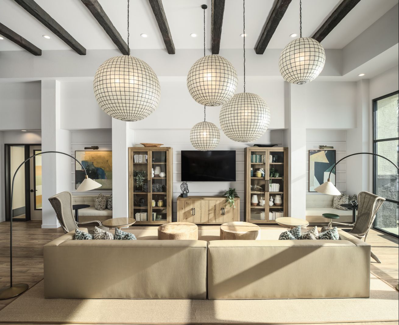 Sanctuary on 51st-AZCOM photo 5