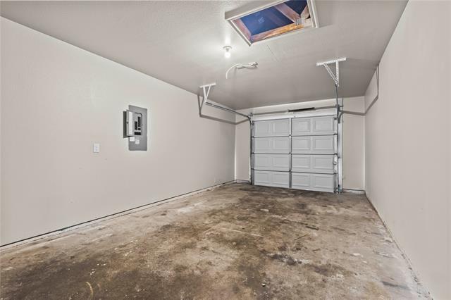 2723 Parsons St Dallas, TX 75215 photo 3