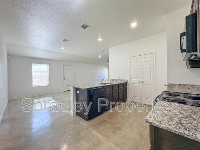 2306B Zanoletti Ct Temple, TX 76504 photo 4
