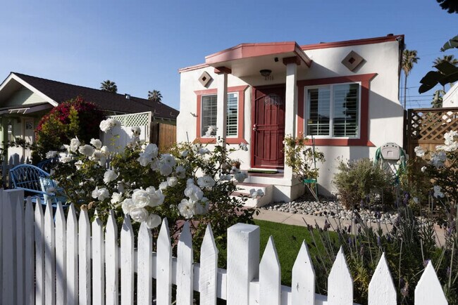 4916 Long Branch Ave San Diego, CA 92107 photo 3