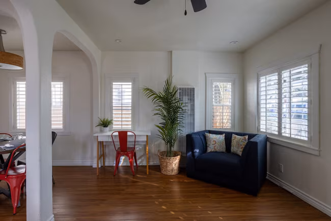 4916 Long Branch Ave San Diego, CA 92107 photo 2