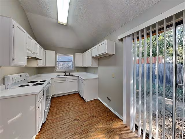 8513 Gatlinburg Drive, Fort Worth, TX 76123 photo 4