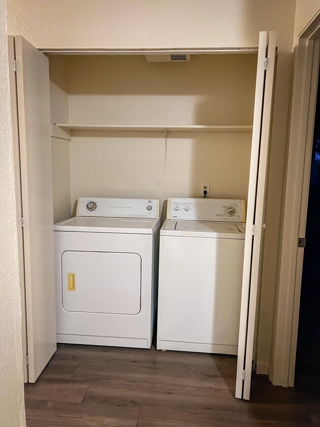 Silver Ridge Village photo 5