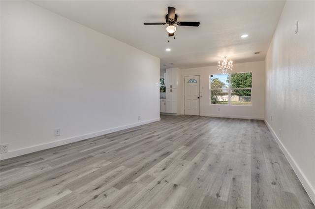 6215 Misty Wood Dr Dallas, TX 75217 photo 3