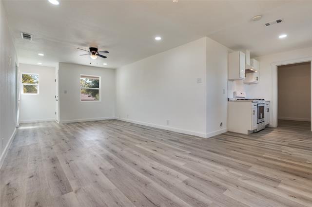 6215 Misty Wood Dr Dallas, TX 75217 photo 5