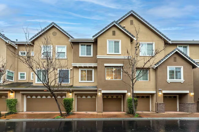 1070 Tourmaline Ter Union City, CA 94587 photo 2