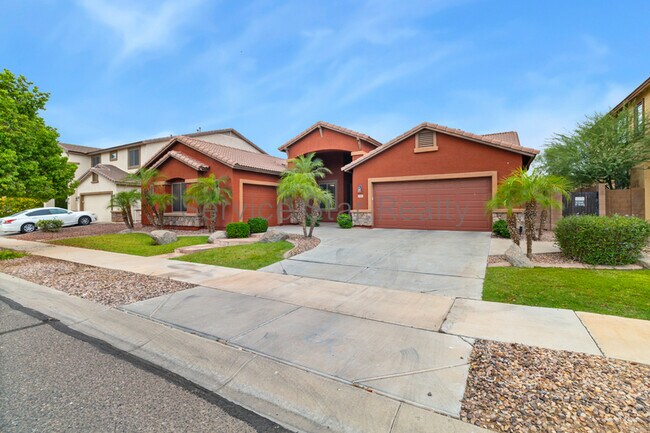 15843 W Desert Mirage Dr Surprise, AZ 85379 photo 2