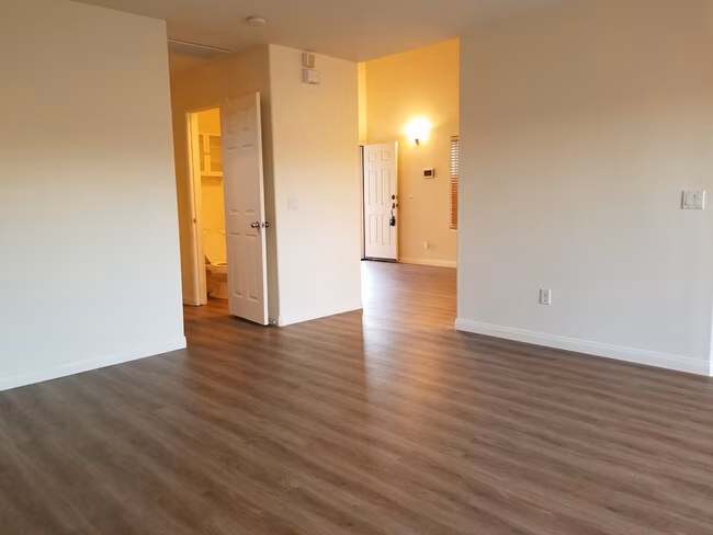 13746 Gateway View Drive, El Cajon, CA 92021 photo 2