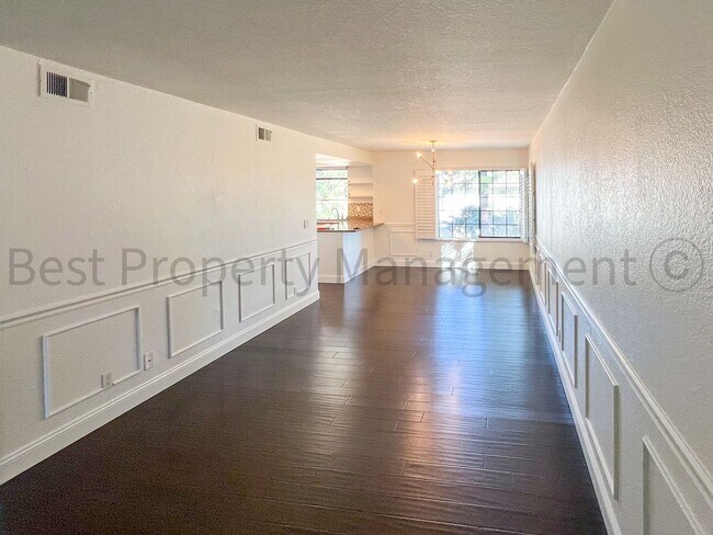 43065 Mayfair Park Ter photo 2