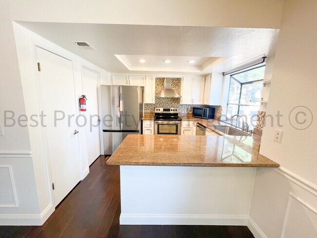 43065 Mayfair Park Ter photo 4