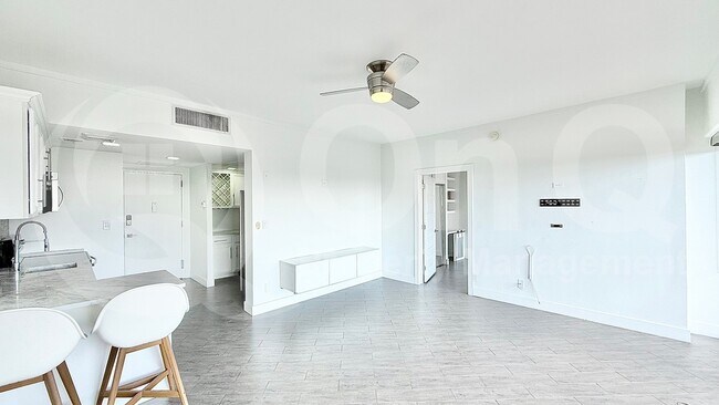 4750 N Central Ave Phoenix, AZ 85012 photo 4