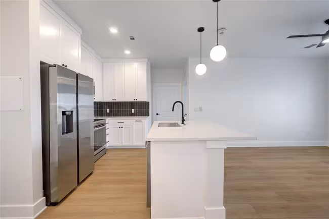 3000 Duval St Austin, TX 78705 photo 4