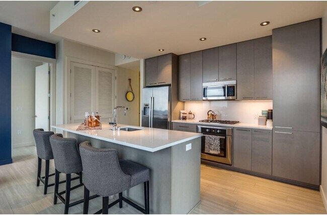 1525 9th Ave Seattle, WA 98101 photo 3