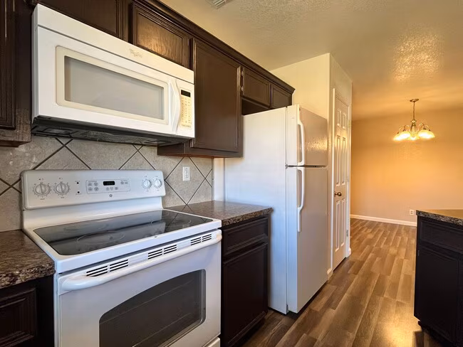 909 Yi Dr Killeen, TX 76549 photo 3