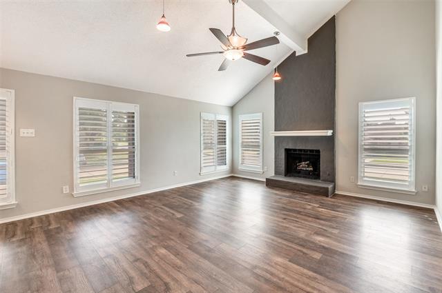 3801 Silver Maple Drive, Carrollton, TX 75007 photo 2