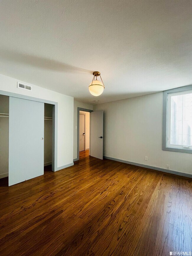 761 Commercial Street, San Francisco, CA 94108 photo 3
