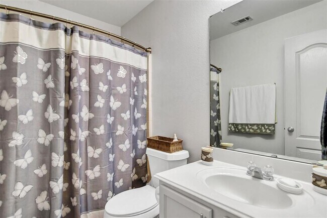 1832 Serena Drive, Lancaster, TX 75134 photo 4