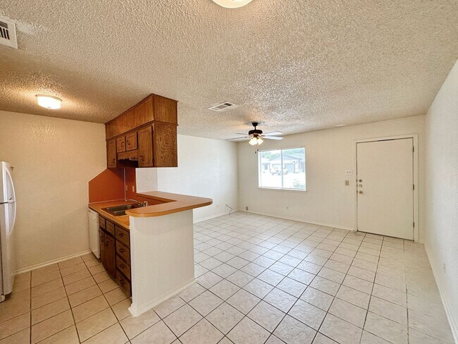 2216 Silverway Dr Killeen, TX 76549 photo 4