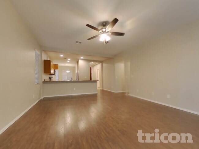 1689 S 235th Dr Buckeye, AZ 85326 photo 3