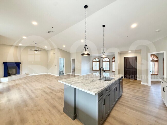 8107 E Vía De Dorado Scottsdale, AZ 85258 photo 5