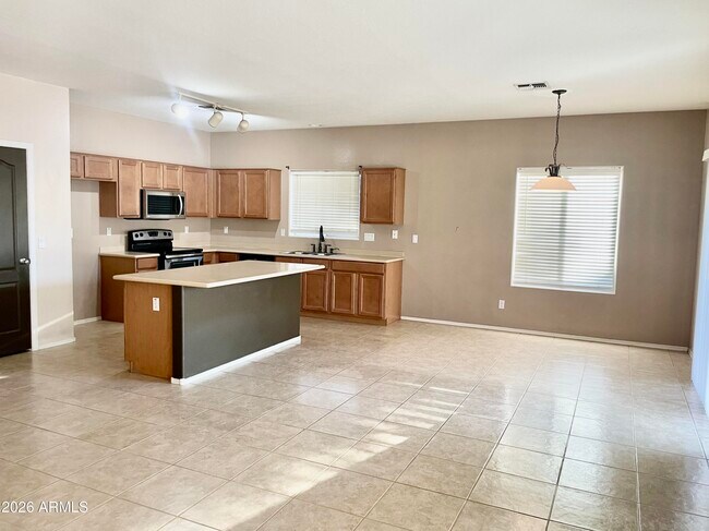 17456 W Ashley Dr Goodyear, AZ 85338 photo 5