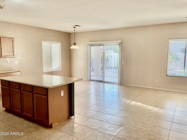 17456 W Ashley Dr Goodyear, AZ 85338 photo 4
